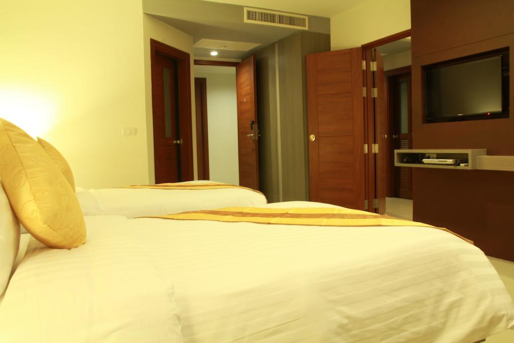 Hemingways Silk Hotel Patong Exteriér fotografie