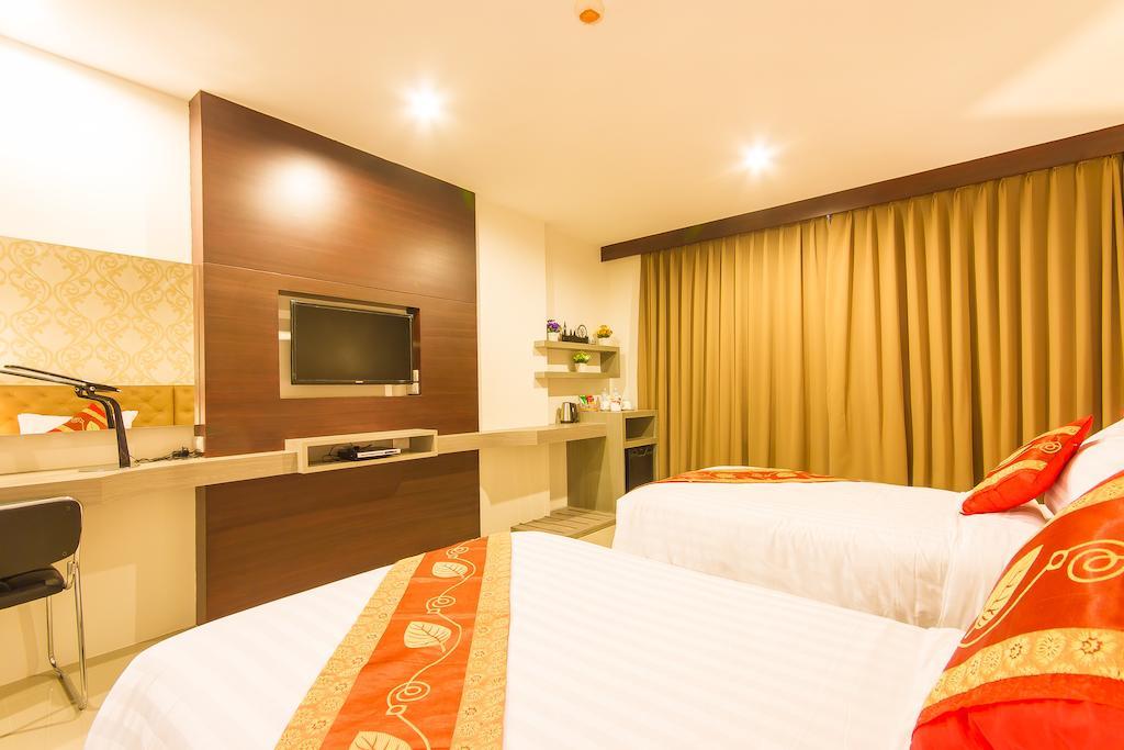 Hemingways Silk Hotel Patong Pokoj fotografie